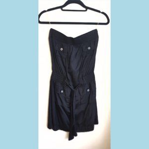 Black strapless dress with pockets